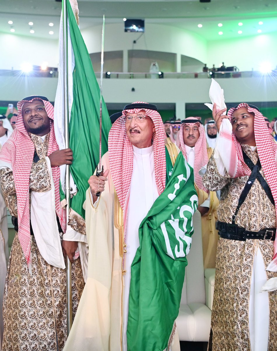 jazangov's tweet photo. سمو أمير منطقة جازان 
#محمد_بن_ناصر 
يرعى حفل أهالي المنطقة بمناسبة  #اليوم_الوطني_السعودي_92  والذي تنظمه جامعة جازان.

https://t.co/0H7AKZ1u2d https://t.co/jhIz7bTTVe