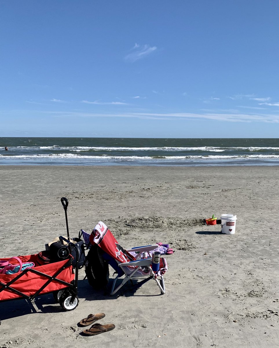 boots6992's tweet photo. All good.  IOP Sunday beach day.  #lowcountrylivin https://t.co/C5m9uK4Vim