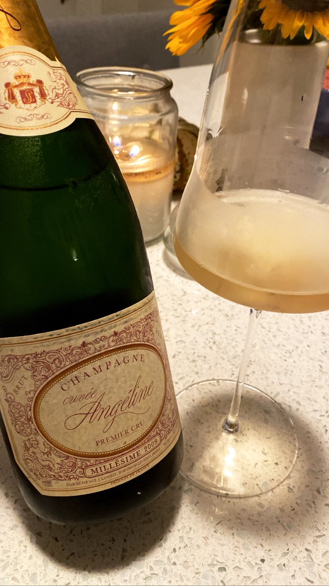 LavoieeEric's tweet photo. A good week in wine
#AlainMichelot
#EglyOuriet
#Bereche https://t.co/VZOwbPuBpF