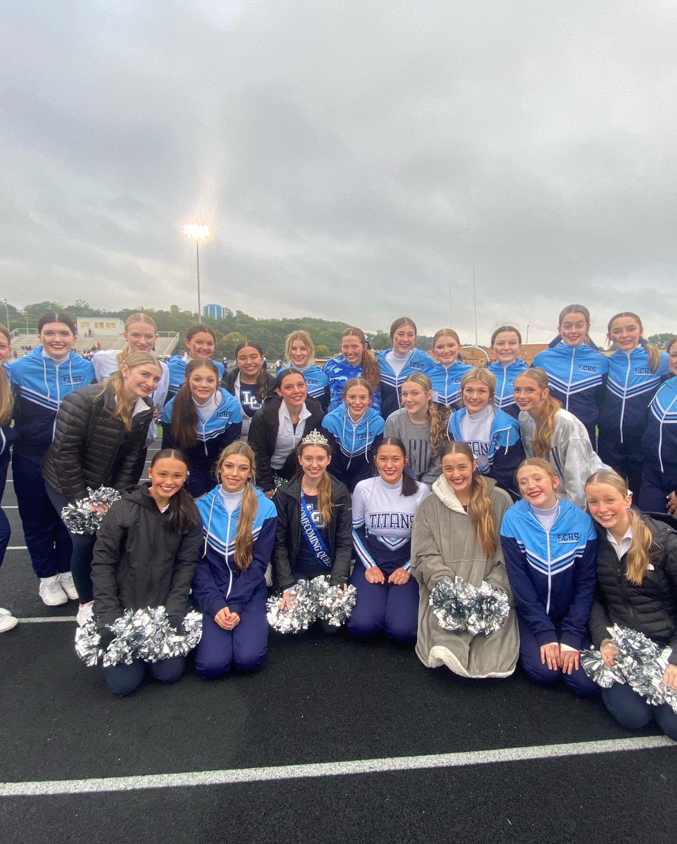 LC_Dance_Team's tweet photo. Happy Homecoming!! 💙🤍🏈 https://t.co/gYBAIZT2em