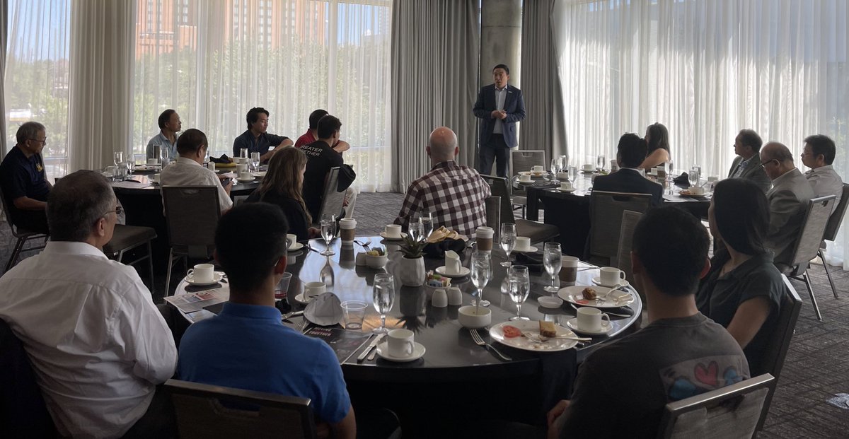 Great meeting with AAPI community leaders and the next generation in Houston today!!  😀⬆️🇺🇸