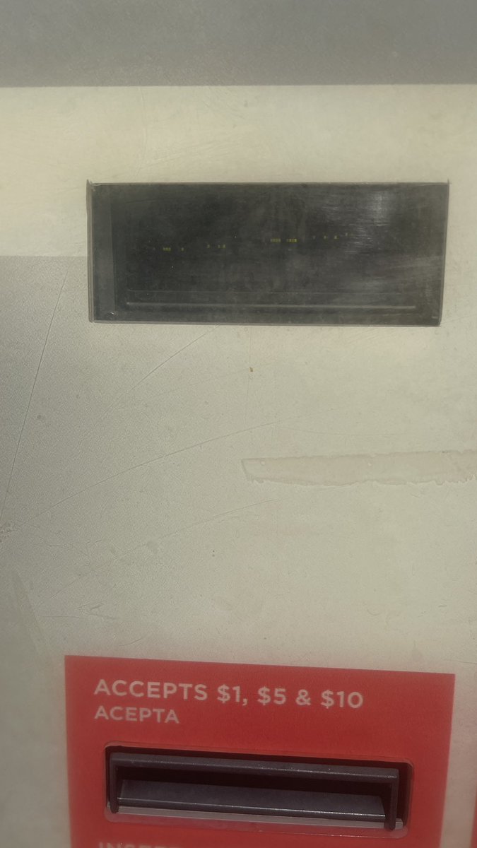 jbaugh's tweet photo. This one is a tease. You have to get out of the car to see “OUT OF SERVICE.” https://t.co/qjwfNtOq0c