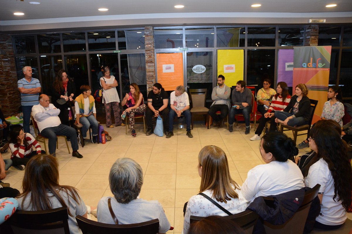 defensoria_nnya's tweet photo. #LaDefeSanJuan2022
La responsable del área de Coordinación con Organizaciones Sociales @beacheva1 destacó: "Hoy tenemos la oportunidad de compartir este espacio y dialogar entre chicas/os y también adultas/os, con representes a la #Ronat de todas las provincias". https://t.co/HvH93Rc9EK
