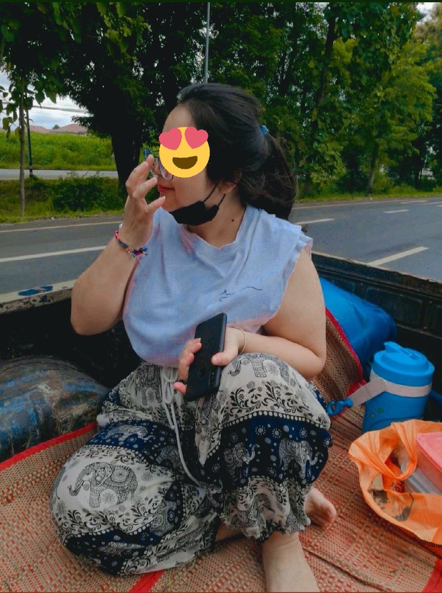 Ann1995An's tweet photo. อยากมีผัวรวยๆอายุสัก90บวกอ่ะ เป็นคนคิดการไกลค่ะ 555555 https://t.co/0fsryB8pLT