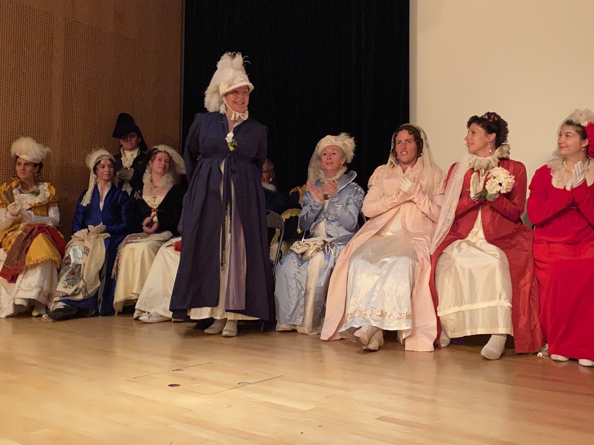 villederueil's tweet photo. 🥻👏Félicitations aux grands gagnants du prix du plus beau costume. 

C’est sur cette remise des prix que s’achève le 4e jubilé impérial ! Merci à toutes et tous d’avoir participé à cet événement.
#jubileimperial https://t.co/eMCikgCHim