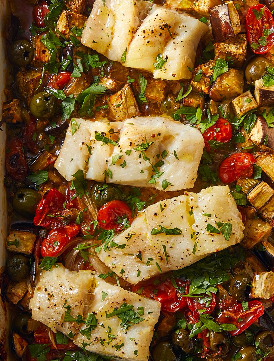thekitchn's tweet photo. After much deliberation & some debate, these are the dinners that we think are most worth your time on the weekends. From this ultimate baked macaroni & cheese to our favorite beef stew of the year, each recipe is memorable & delicious: https://t.co/SYFeGENtKa #kitchn100 https://t.co/oUKZVPhGRd
