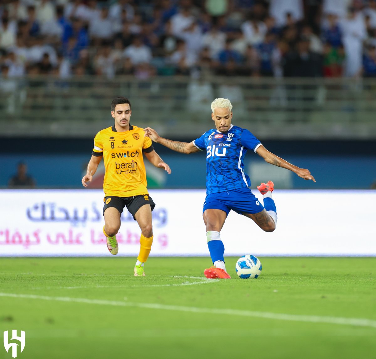 Alhilal_FC's tweet photo. ⏰ نهاية الشوط الأول من مباراة اعتزال نواف الخالدي

#الهلال_القادسية_الكويتي https://t.co/qnYGIvU1Qq