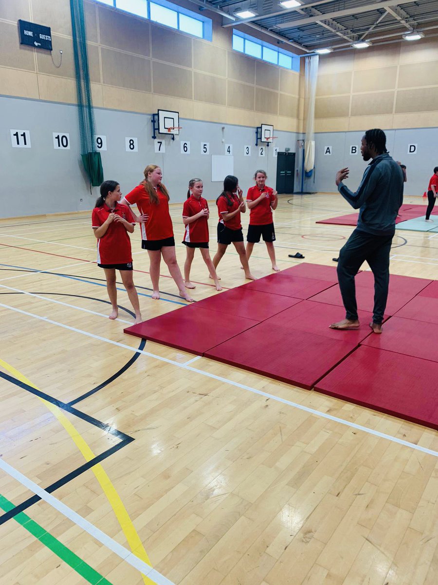 _ICAcademy1's tweet photo. A great first night at the inaugural ICA MMA Club on Thursday.  In their first lesson the students were learning a mixture of striking and grappling techniques and managed these skills incredibly well! A big thank you to Daywalkers MMA, our students can’t wait for next week! 🌟 https://t.co/WLXtDWUNoD