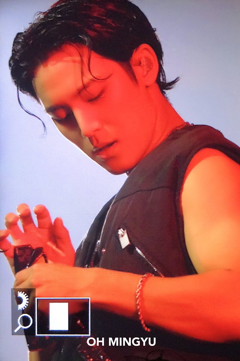 220925
#민규 #MINGYU 
#세븐틴 #SEVENTEEN