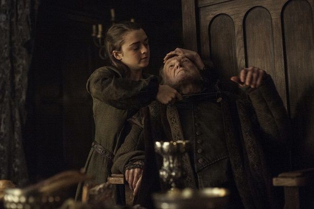 _noangel13's tweet photo. o final de game of thrones realmente foi perfeito, né?

• a fé sendo exterminada pela cersei
• arya vingando a casa stark
• cersei sendo coroada como rainha dos sete reinos
• daenerys desistindo de conquistar o trono de ferro e viajando pelo mundo com seus dragões e navios https://t.co/RRnj7TO5RH