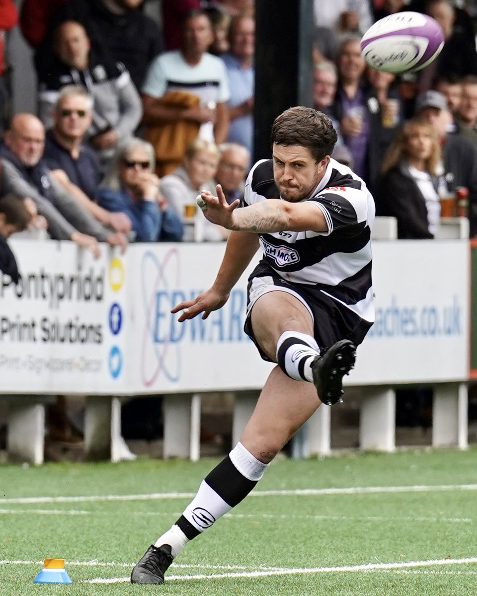 PontypriddRFC's tweet photo. 📊 | SUPPORTERS’ MAN OF THE MATCH ⭐️

A win on his debut ✅
23 points ✅
Golden Bob MOTM ✅
WRU MOTM ✅

𝑨𝑵𝑫 now you’ve voted him the Ponty RFC Supporters’ Man of the Match🏅

A decent first afternoon at the office in ⚫️⚪️ for @josephscrivens2 🙌

#WeArePonty ⚫️⚪️ https://t.co/6kNH985nwY