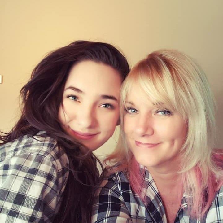 Melanytweets's tweet photo. Happy National Daughters Day to my Kate! @cakelillo https://t.co/te1UHR9NpP