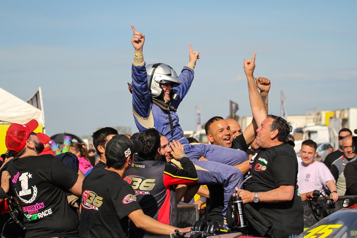 Esteban Fernández ganó y Franco Beatini es el nuevo campeón de la categoría.

El binomio Roca – Fernández se quedó con la segunda carrera en Olavarría, y Beatini se consagró como el primer campeón argentino.

Nota completa aca 👇🗞
bit.ly/3DY1p4Z