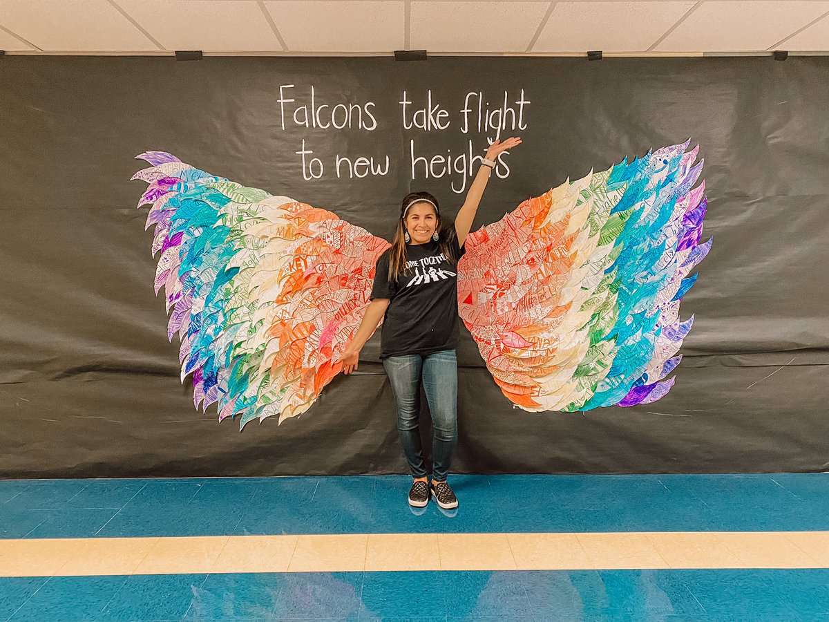 mrsperezart's tweet photo. 400 ish feathers put together to make beautiful wings. @nherisd #risdartk12 https://t.co/DYDFIF7ZCy