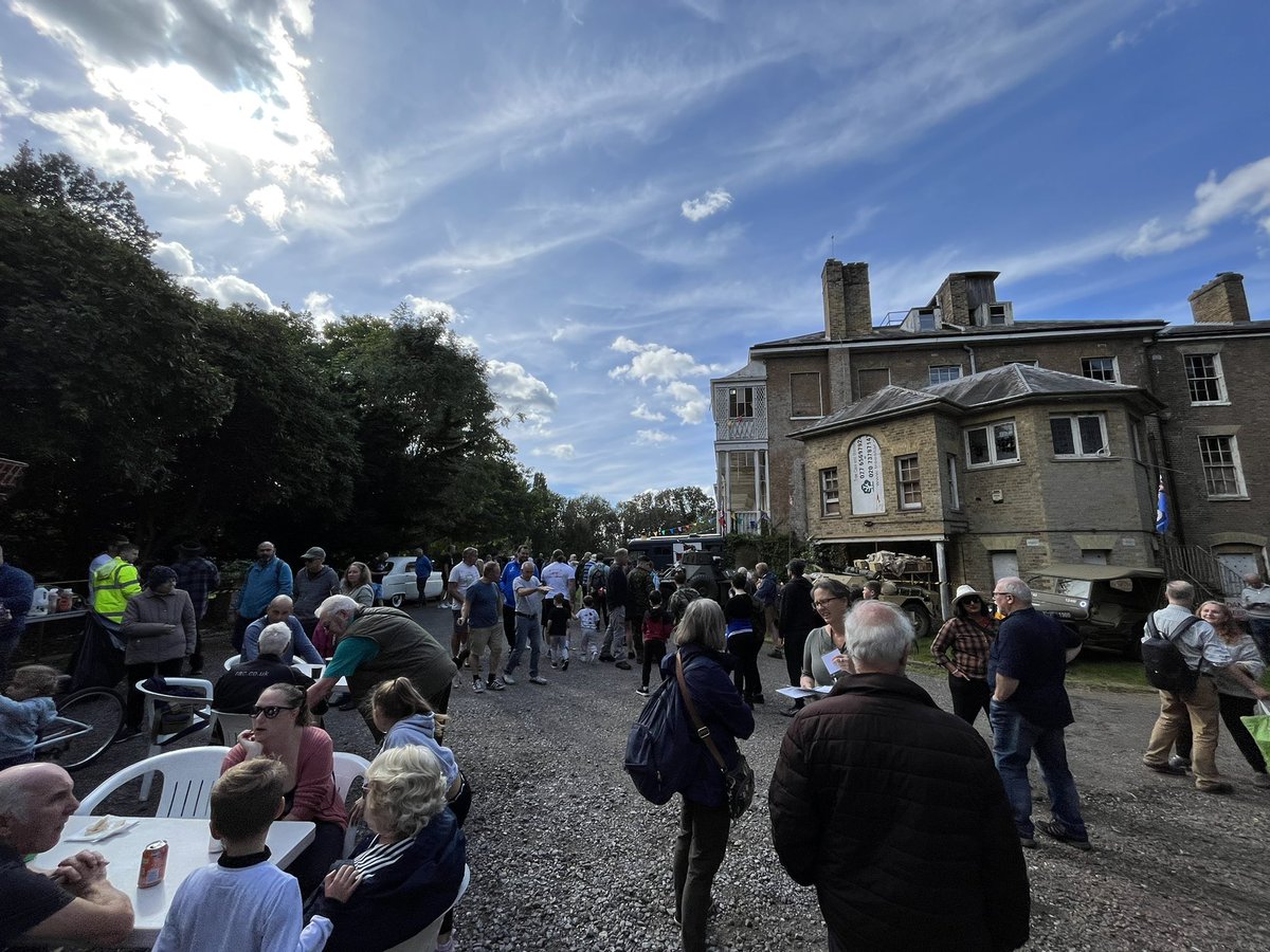 RICHARD GRIFFITHS tweet media