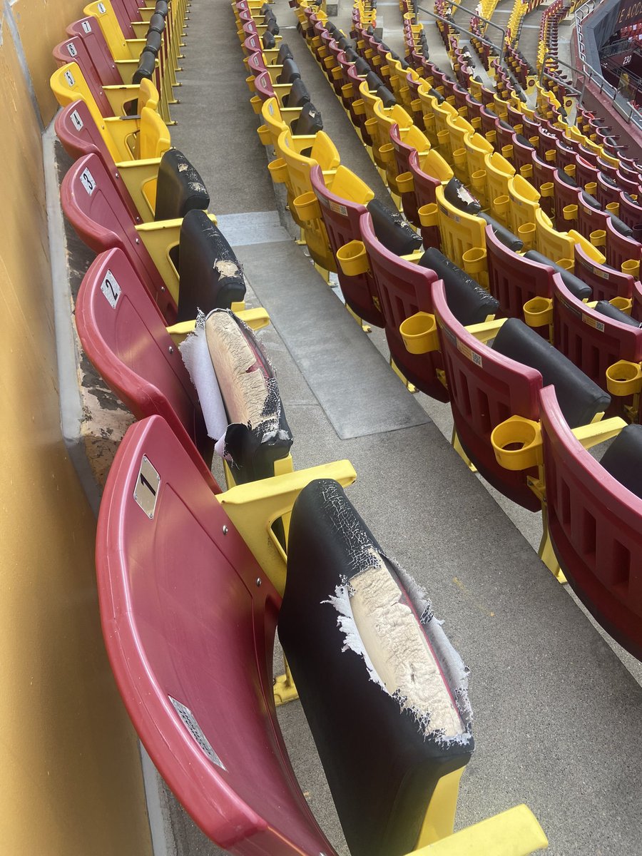 NealCoolong's tweet photo. #Commanders club-level seats. Seems like they've kept the cushions from the Shanahan era. https://t.co/DteK3zvdQ1