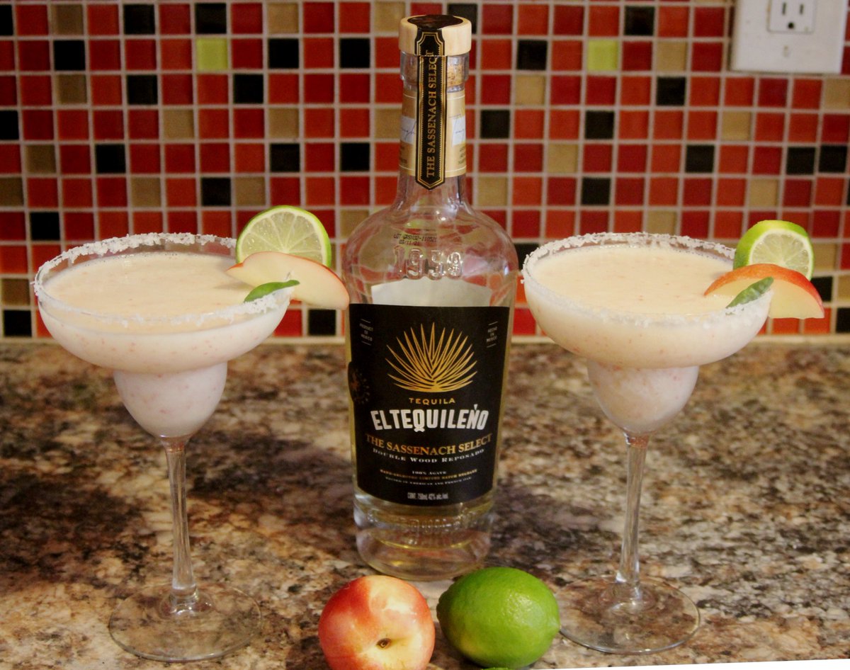 Celebrating Fall with the end of Summer fruit in season here!!!  Luving #ElTequileno in a Nectarine and Lime Margarita!!!!  Hummmmmmmm!!!!  @SassenachSpirit  @SamHeughan