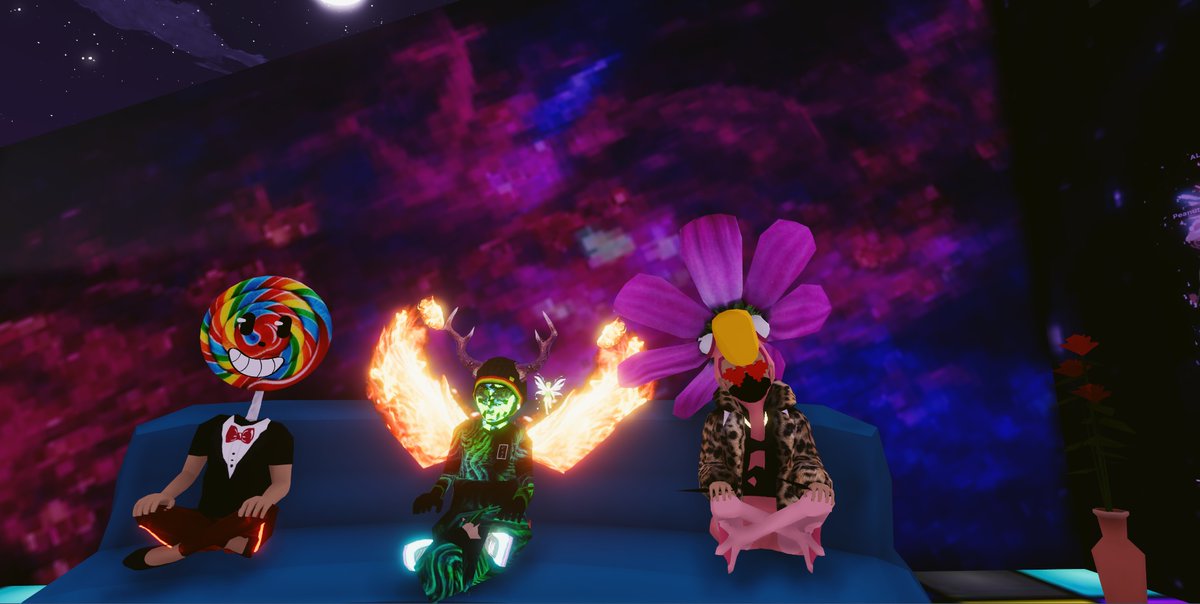 JsCoincollector's tweet photo. Sorry, I had to stop filming. It was just too damn hilarious. The neighbors might hear me 😂😂😂 My kids think, I have totally flipped...finally. You guys are just great!!! 🥰

#Emotes #Decentraland #endomack @YouEndo1 @y_youmack @KRAKxouDCL @decentraland #DCLfam #digitalfashion https://t.co/5lMbhUKgLN