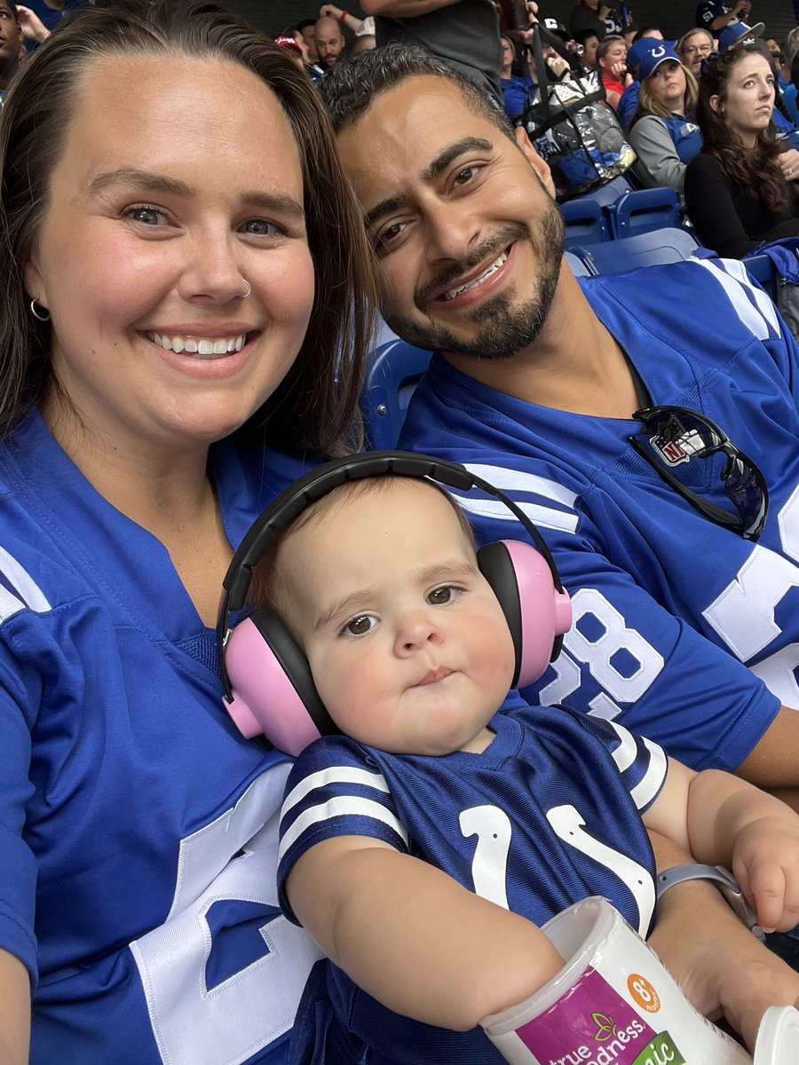 bigalzee's tweet photo. #KCvsIND Go Colts! #firstgame #ForTheShoe https://t.co/lySCWoyQIw