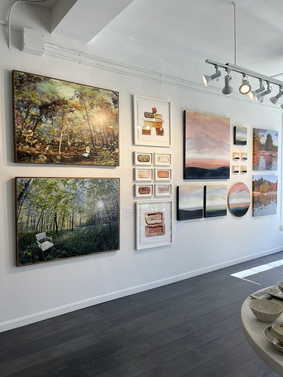 citybonez's tweet photo. Always love my visits @ Blue Crow Gallery! 

#art #artists #torontoart #artgalleries #bluecrowgallery #buyart #artlovers #artcollectors #homedecor #interiordesign #artoftheday #artofinstagram #torontolife #torontoartwalks #toronto https://t.co/crfNyaaLMc