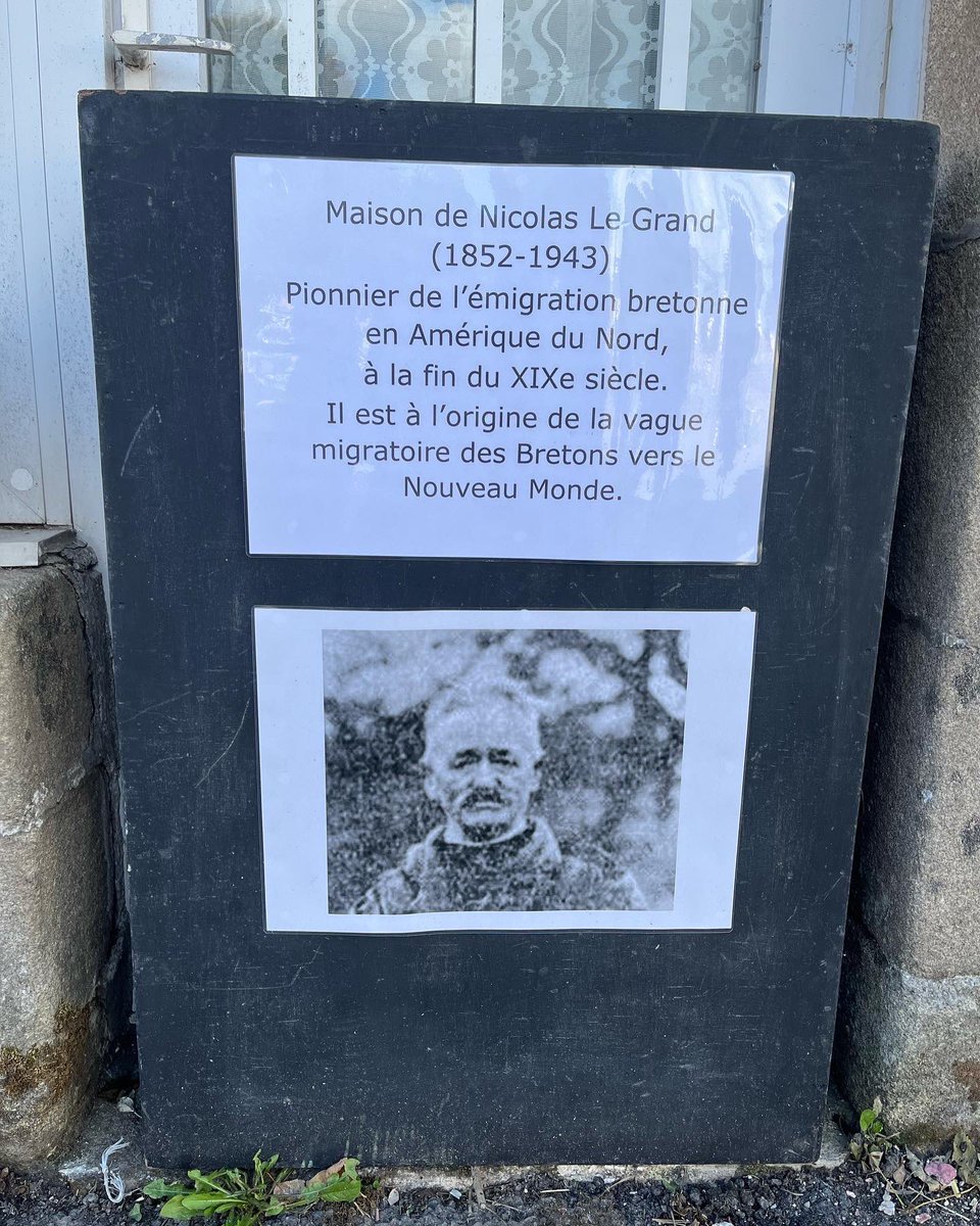CKergaravat's tweet photo. Cérémonie à #Roudouallec en l'honneur de Nicolas Le Grand, l'un des pionniers du mouvement d'émigration du centre Bretagne vers l'Amérique du Nord 🇺🇸 https://t.co/b5Tp0JFnvf