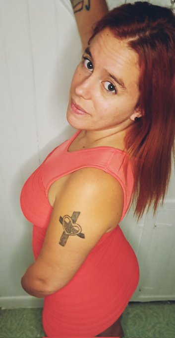 Viens t'abonner sur ma page 😘  Come subscribe to my page 😘  https://t.co/kZkO6YZJgp https://t.co/BNK