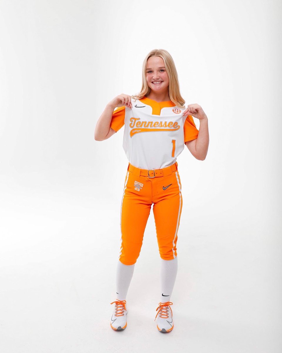 peytonntanner's tweet image. Rocky Top here I come!! I’m so blessed and excited to announce my commitment to the University of Tennessee! GO VOLS!🍊@Vol_Softball #GBO #LV24