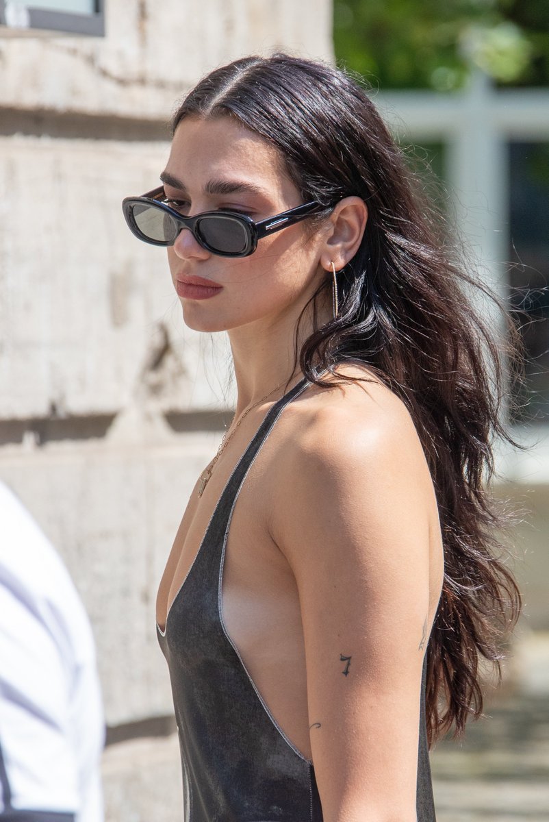 addictionlipa's tweet image. dua lipa, the finest woman