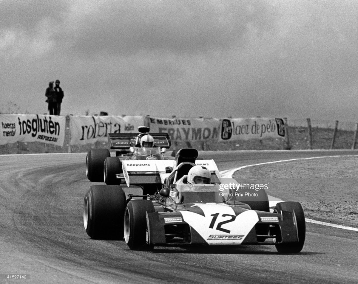 juanjoabsolut's tweet photo. Le dedicamos la semana a #TimSchenken, que cumple años hoy. 3 veces corrió en el GP de España de F1: 1971 (Brabham BT33, 9º), 1972 (Surtees TS9B, 8º) y 1974 (Trojan T103, 14º) @historacing @VicarioMartin @horacio_porta @LM__ @Joargomez @josetellaetxe https://t.co/pgVzK8pMXl