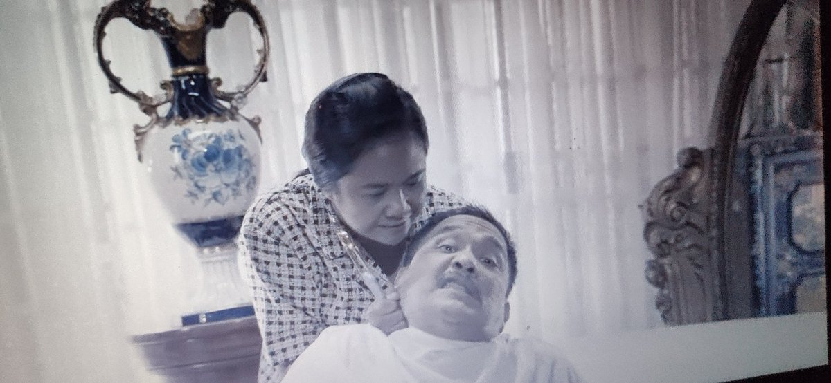 Caoimh3Calliope's tweet photo. I say, deserve! Kingina ka!
#BarbersTale https://t.co/CxPrvjEOaU