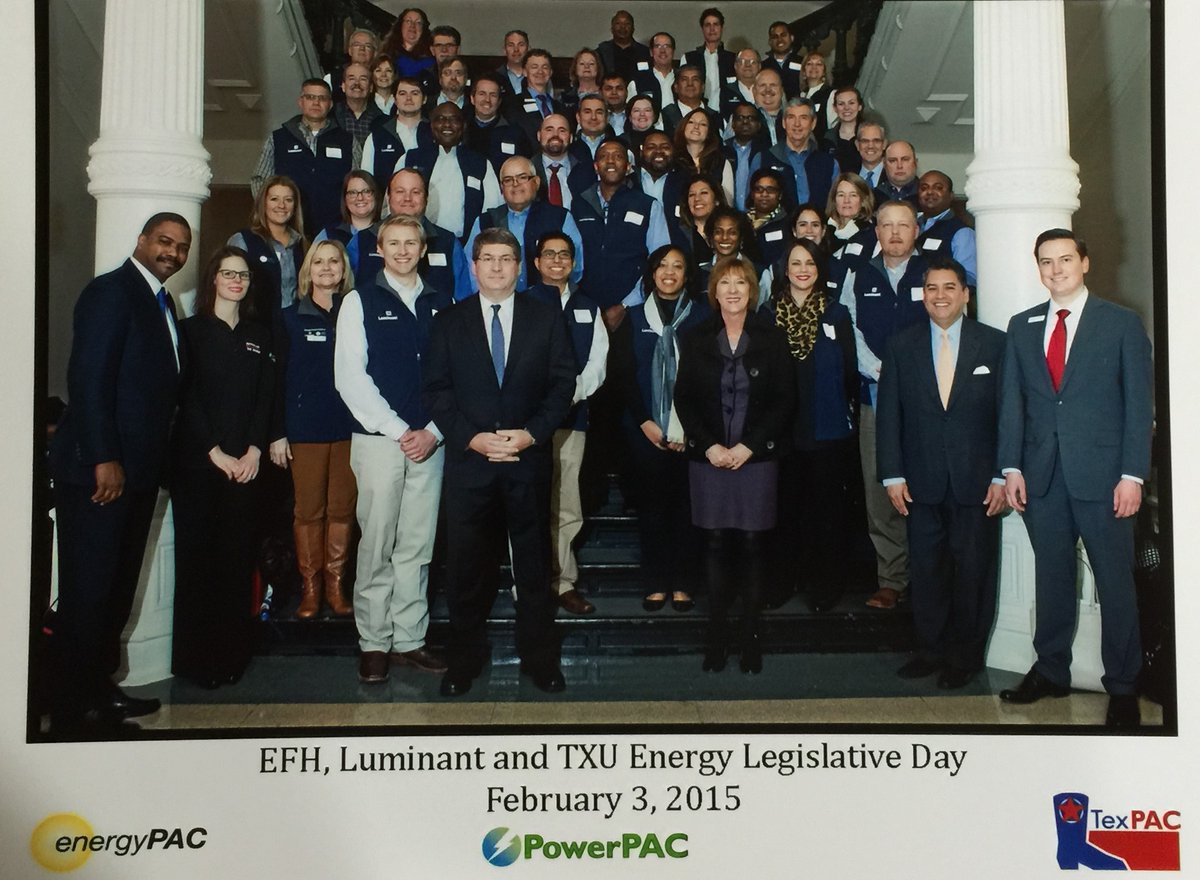 Texas Capital @austinchamber #austincapitol visit with my diverse group of top performers/peers/leadership meeting policymaker senators/congress. A true reflection of a real #diverse TEAM.

#leadership #policy #policychange @dallas__community @texas__vibes @texas_icons_