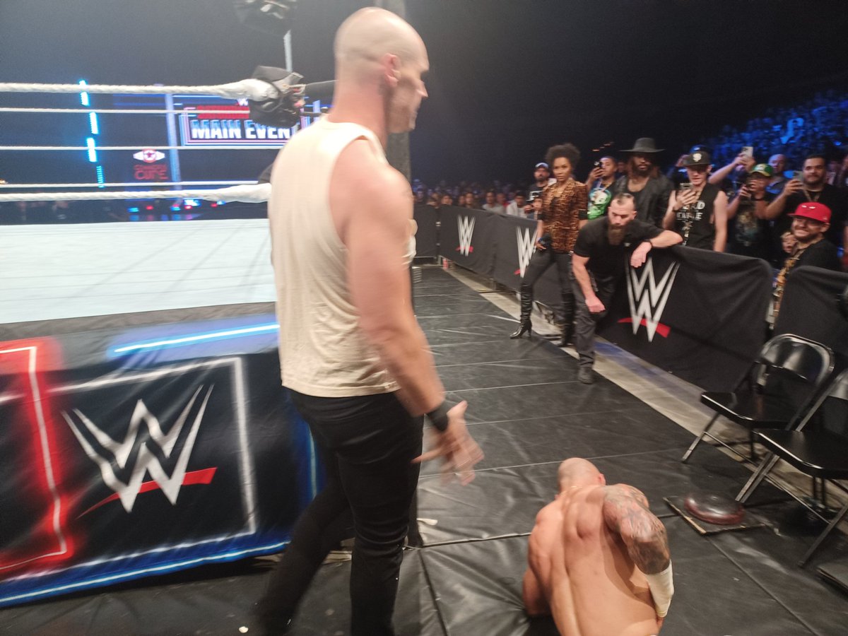 mi_Kapitan's tweet photo. @KingRicochet and @BaronCorbinWWE killed it last night! 
Action so close I felt that barricade on my shins 😆 
#WWEStockton https://t.co/zaSKuU6E5F