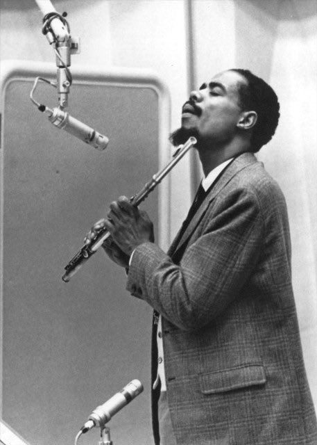 Bronxstar2's tweet photo. Pharoah Sanders (born Farrell Sanders; Oct. 13, 1940 – Sept. 24, 2022) African American jazz saxophonist-of John Coltrane's groups of the mid-1960s, Sanders was known 4 his overblowing, harmonic, &amp; multiphonic techniques on the saxophone, as well as his use of "sheets of sound”👇🏽 https://t.co/z667zzeXq5