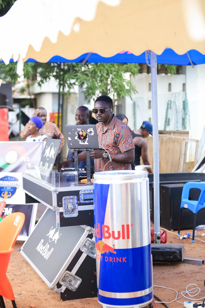 tv3_ghana's tweet photo. Getting the energy to do the job right. Big shout out to @redbull 💯🔥 #GhanasStrongest https://t.co/KsnTFxy5cb
