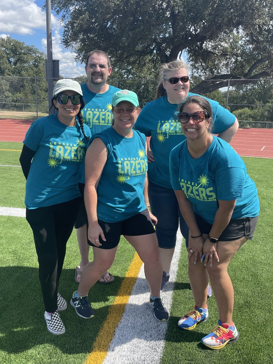 Coach Lynn and these amazing Bocce Coaches had their athletes competition ready today!  Great job Coaches and thank you for your time and love for our Lazers! #1LISD ⁦<a href="/SOTexas/">SpecialOlympicsTexas</a>⁩ ⁦<a href="/LeanderISD/">Leander ISD</a>⁩