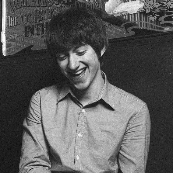 killinfear's tweet photo. alex turner smiling in pictures, a thread <3 https://t.co/RYaOPvll5O