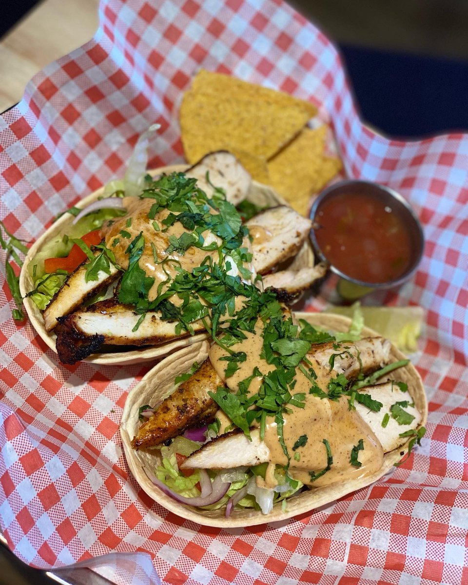 ObloBar's tweet photo. Let’s talk Tacos…another new idea for our new menus…traditional chilli beef tacos, crispy breaded fish tacos or chargrilled chicken tacos…how would you see-‘em served? #tacos🌮 #mexicanstyle #streetfood #somethingnew #tastetesting #dirtyfood #sharingfood #barfood https://t.co/Lz7CFbvRhL