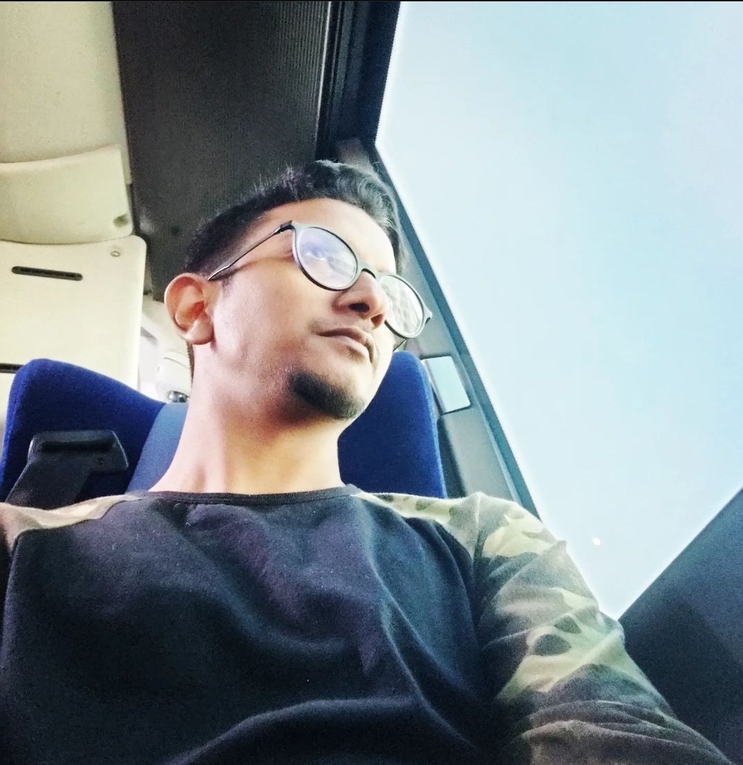 BasilMelepat's tweet photo. back in the wild 😼 https://t.co/5SqfpWtrgd