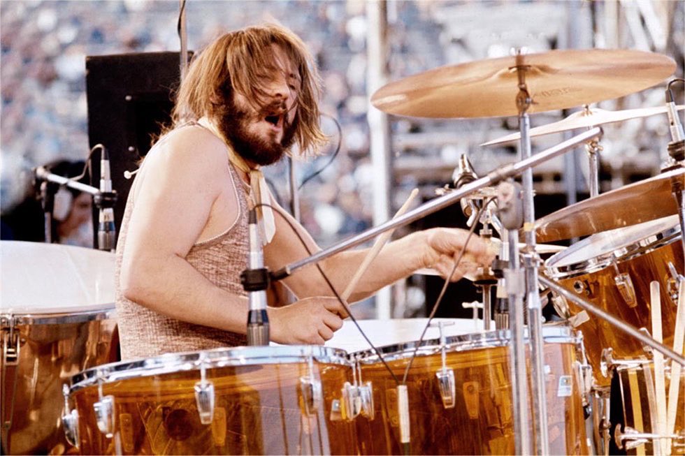 5TUDIOFORTYFIVE's tweet photo. His death wa the end of English rock band #LedZeppelin . #JohnBonham die in his sleep after a night of heavy drinking (40 vodka shots in 4 hours). Bonham choked on his own vomit at just 32 y.o. on 9/25/1980.

#rock #music #band #HardRock #rockband #gonetosoon https://t.co/bOpjdhTE7G