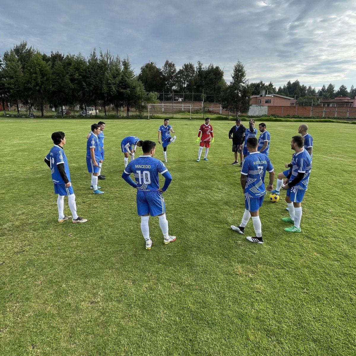 Soccer sponsorship 
Conscientes por la salud y el cuidado humano, en 7R Mexico fomentamos el esfuerzo y el trabajo en equipo, creemos en el deporte como herramienta de formación para una mejor calidad de vida y desarrollo social. #NFT #NFTProject #NFTCommmunity #nfts #fashion