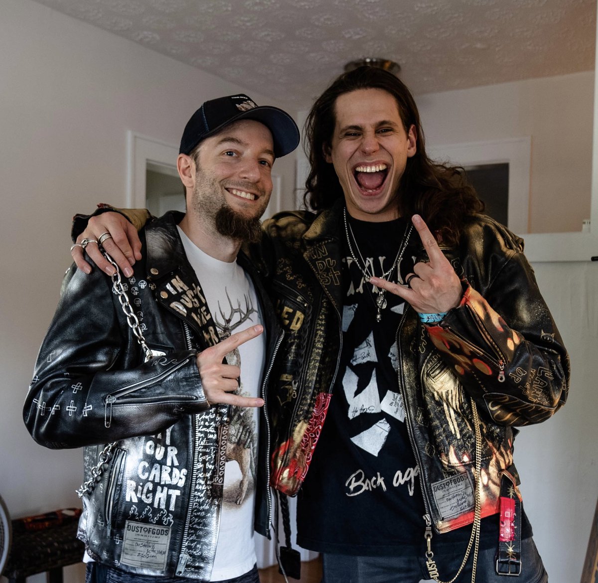 SullivanKing's tweet photo. TONIGHT IS THE FUCKIN’ NIGHT WE CLOSE OUT LOST LANDS WITH THE FIRST EVER B2B WITH EXCISION!!

Its seriously so beyond surreal to have been able to play Lost Lands every year since the start and now we close out year 5 together, I LOVE U ALL, LETS GET ROWDYYYY!! https://t.co/REly2FFjlN