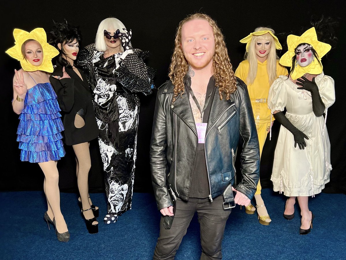 So lovely to meet you all! <a href="/EllaVaday/">E L L A</a> <a href="/ItsVanityMilan/">Vanity Milan 🧡</a> <a href="/river_medway/">river</a> <a href="/ElektraFence/">Elektra Fence ⚡️</a> #krystalversace <a href="/veronicaqween/">Veronica Green</a> <a href="/AnubisFinch/">ANUBIS</a> <a href="/scarlettharlett/">Scarlett Harlett ❤️‍🔥</a> <a href="/thecharitykase/">Charity Kase</a> @chorizamay 

Thanks <a href="/VictoriaScone/">Victoria Scone BLACK TRANS LIVES STILL MATTER</a>  🌼 

@CardiffIntArena <a href="/CuffeandTaylor/">Cuffe & Taylor</a> <a href="/VossEvents/">Voss Events</a>