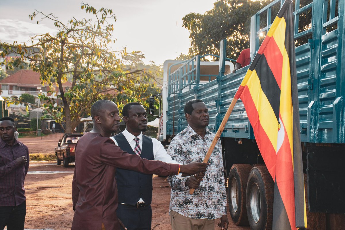 RobertKayanja's tweet photo. Today, I and  @Phanerookampala together with @worship_harvest just flagged off over 10 tons of Food, Piles of Clothes and Seeds together with tractors that will be ploughing and planting the food to Karamoja. Thanks for all your support.
God bless you. #karamojacry https://t.co/VK6WkrjH68