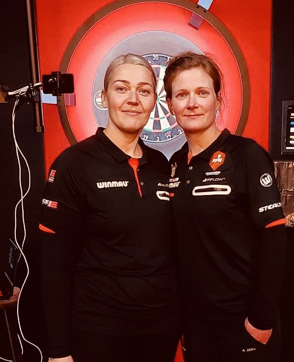 Angrybjorg's tweet photo. We did it doubles champions in 501 2022 💪💪💪💪 @Winmau #píla #darts @WomensDarts https://t.co/JoIi6ccDny