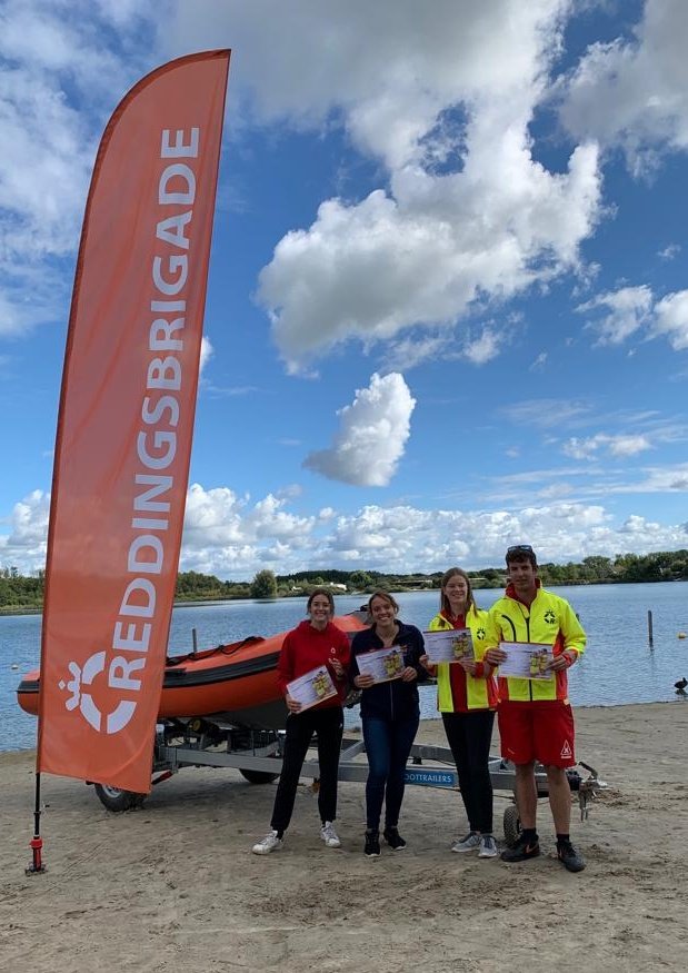 Vandaag de laatste dag examens Lifeguard Open Water in Breda <a href="/KNBRD/">Reddingsbrigade Nederland</a> voor de <a href="/Reddingsvloot/">NRV Nationale</a> <a href="/VRMWB/">Veiligheidsregio MWB</a>. Na 5 intensieve opleidingsdagen, waren vandaag de examens voor de laatste 4 kandidaten. Resultaat : ook vandaag iedereen geslaagd 🎉.