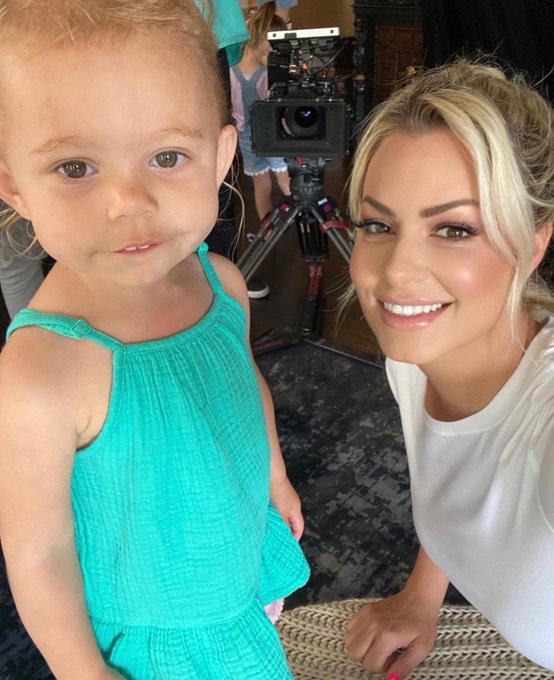 ❤️❤️❤️ #InternationalDaughtersDay https://t.co/SL0wc6IFVL<a href="/tag/internationaldaughtersday"class="tags">#InternationalDaughtersDay</a>