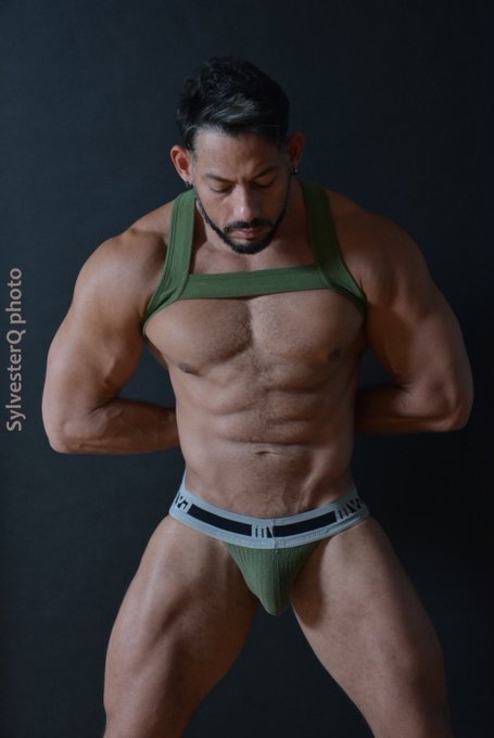 I’m a hard player, wanna play with me? ?
.
? @SylvesterQPhoto
.
#sexy #sexymen #gay #gaymen #jockstrap