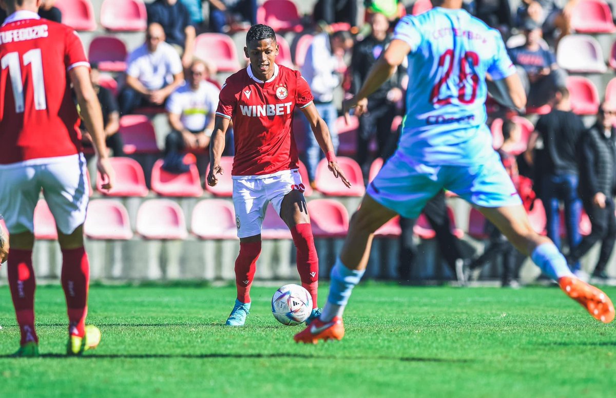 Señor tú eres mi Dios, te exaltaré y alabaré tu nombre porque has hecho maravillas. Desde tiempos antiguos tu planes son fieles y seguro.      Isaias 25:1.       #sehizorealmor🫡