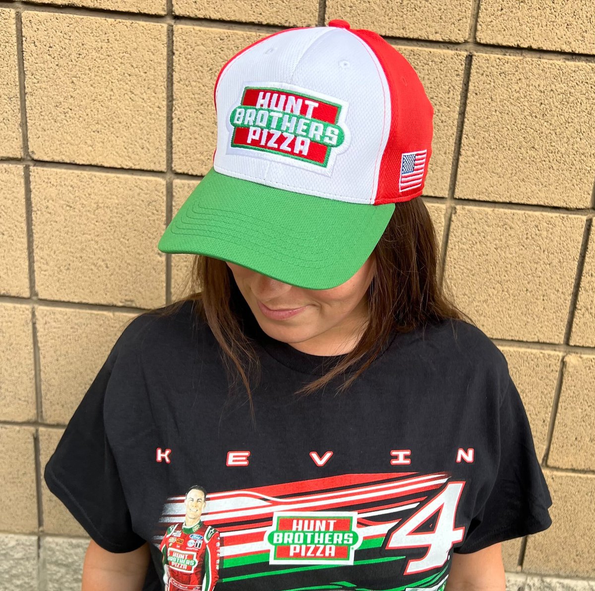 Get RED-y to see <a href="/KevinHarvick/">Kevin Harvick</a> in the Hunt Brothers Pizza car today! 

To celebrate our first ever RED <a href="/FordMustang/">Ford Mustang</a>, we’re giving away a t-shirt and crew hat. RT this post for a chance to win! 

#HBPRacing