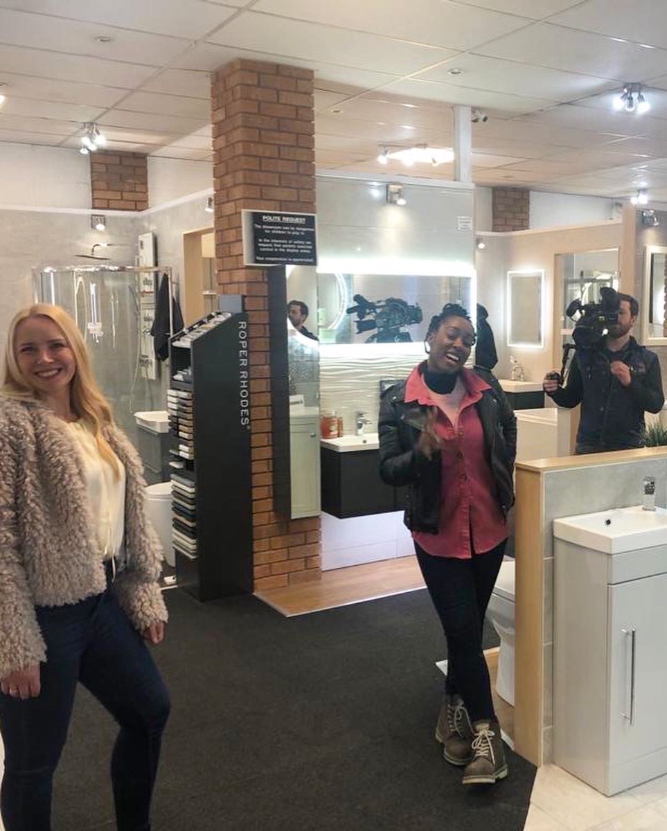 ScarAndStu's tweet photo. On the Wirral probably Scarlette’s favourite episode because of all the pink! We loved helping Paula create a beautiful family home that her &amp; her kids can be proud of
#propertydevelopment #property #renovation #presenters #tvpresenter #channel4 #worsthouse #worsthouseonthestreet https://t.co/nkKc2N7WPx